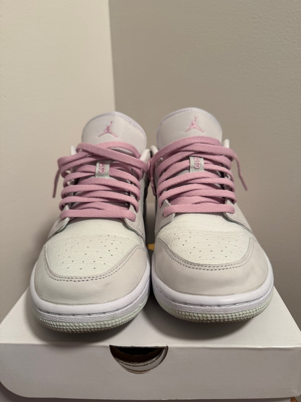 Jordan 1 Low - White, Pink & Black - Picture 5 of 9